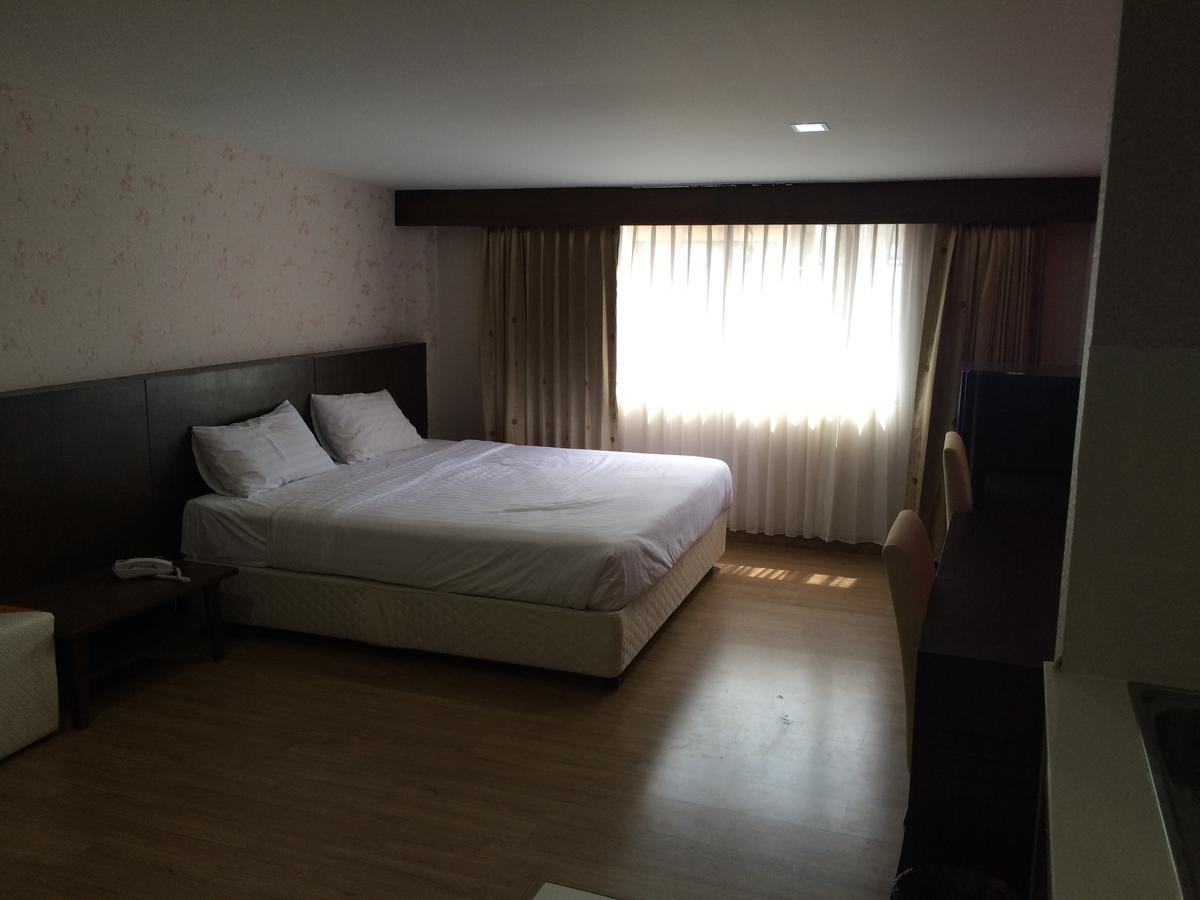 Iraqi Hotel Makkasan エクステリア 写真