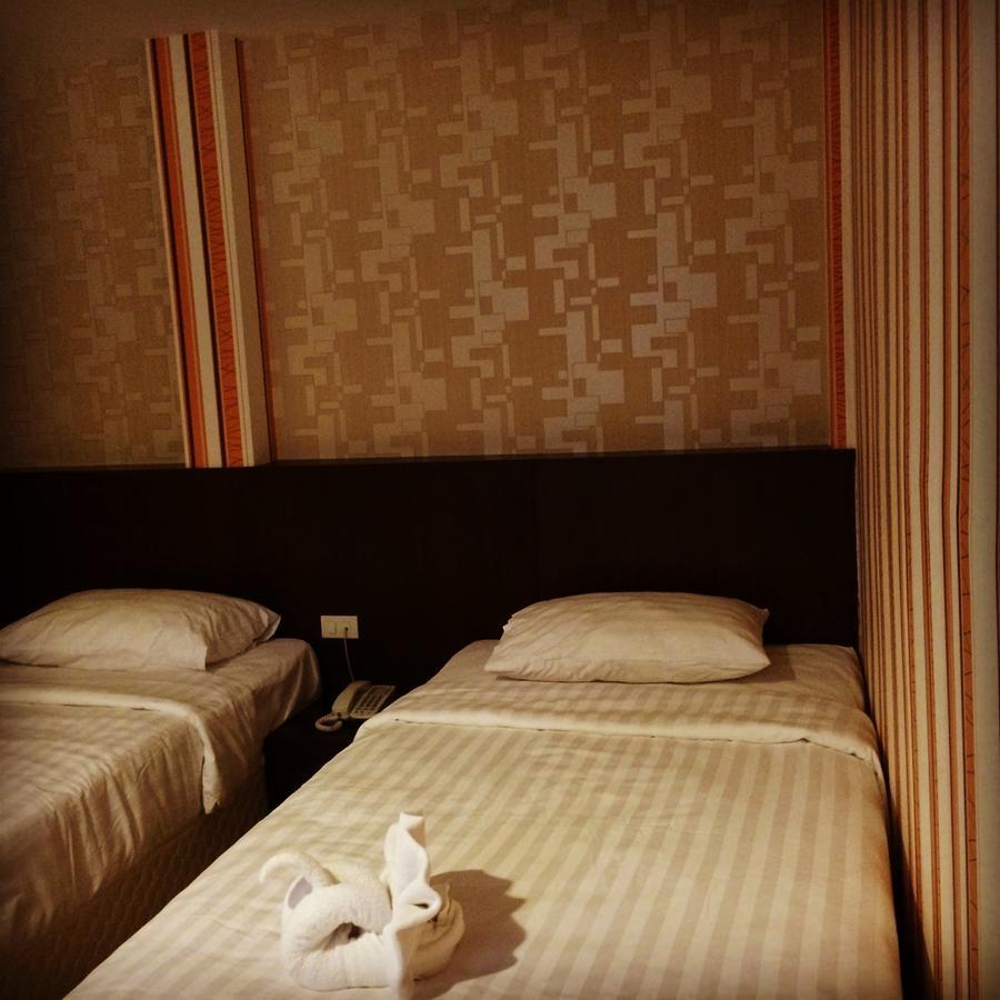 Iraqi Hotel Makkasan エクステリア 写真