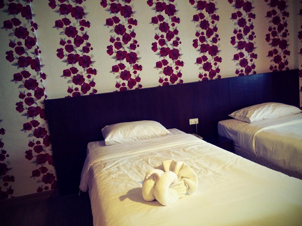 Iraqi Hotel Makkasan エクステリア 写真
