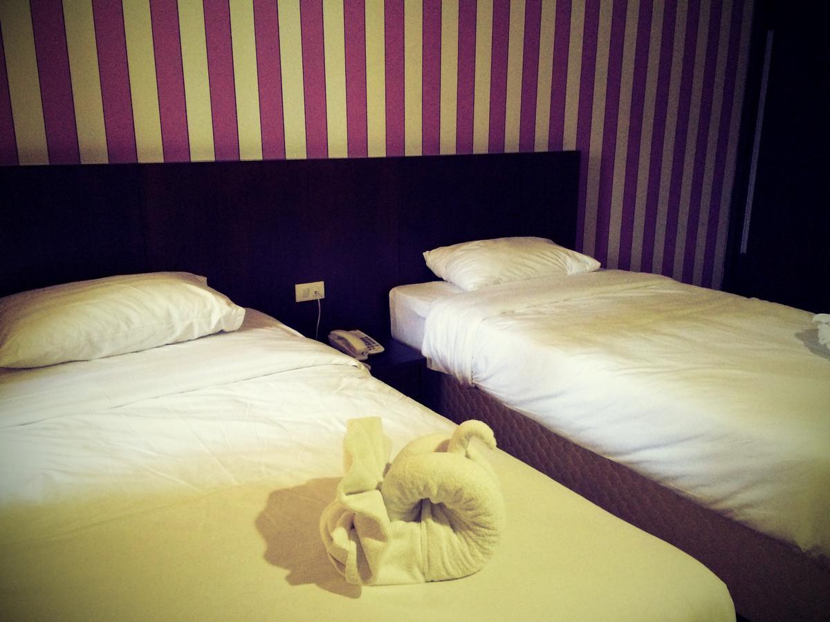 Iraqi Hotel Makkasan エクステリア 写真